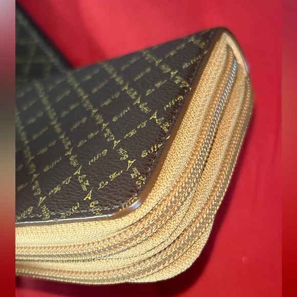 LA TOUR EIFFEL TOWER 2pc WALLET NEW - Picture 4 of 12